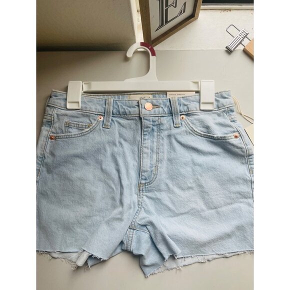 NWT Universal Thread Midi Short raw hem size 4 - Picture 3 of 9